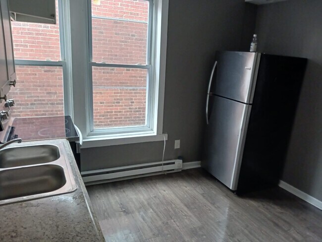 Building Photo - 6249 Haverford Ave