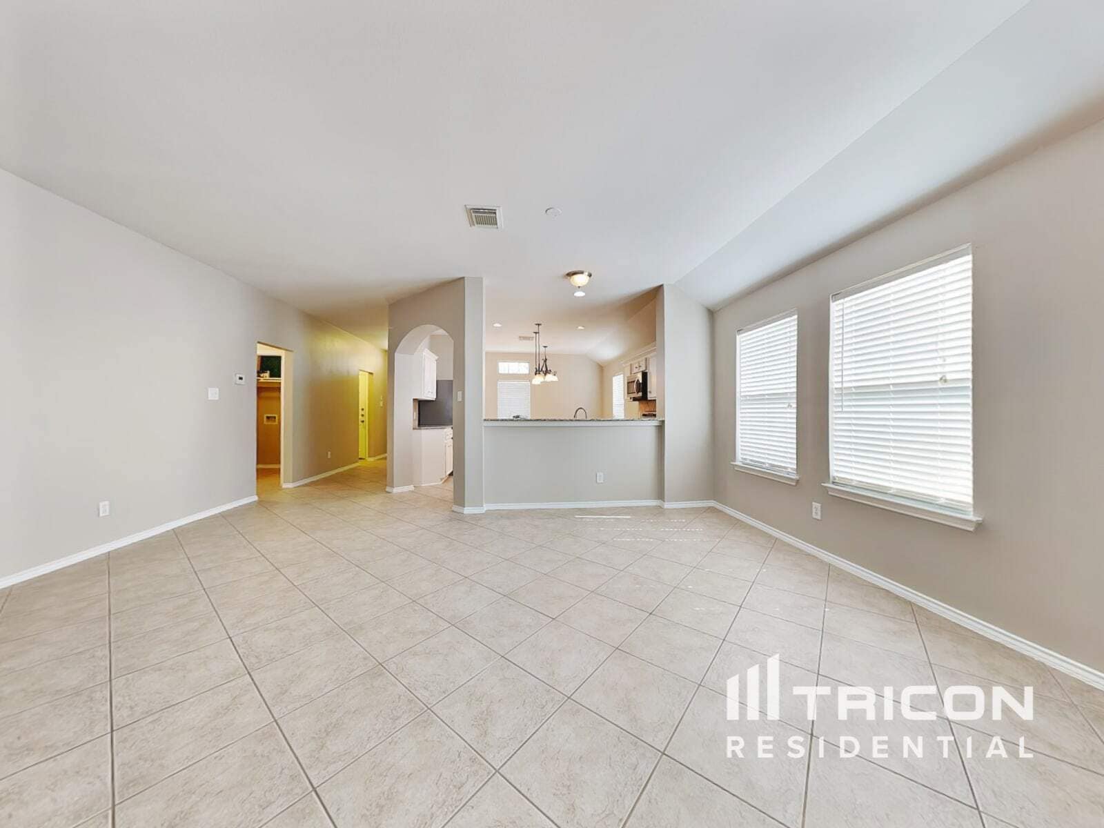 Building Photo - 12723 Whistling Springs Dr