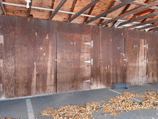 Building Photo - 18 Concord Greene