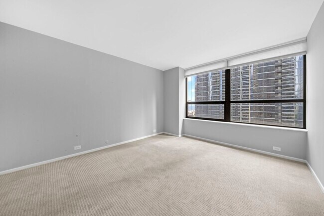 Building Photo - 400 E Ohio St