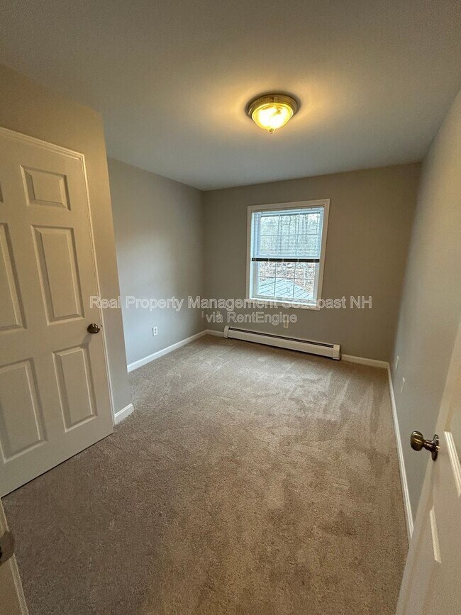 Building Photo - 308 Silver St