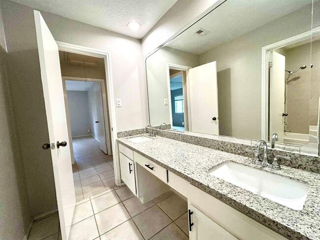 Building Photo - 8506 Opalwood Ct