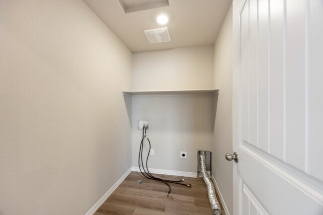 Building Photo - 10886 Rolling Peaks Dr