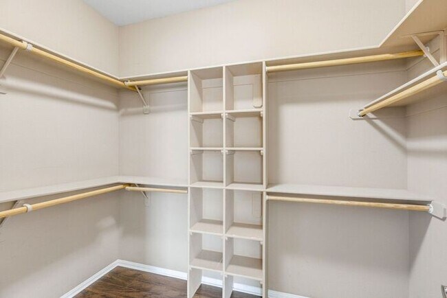 Building Photo - Your Next Home Awaits | 4 Bed, 3 Bath with Private Pool