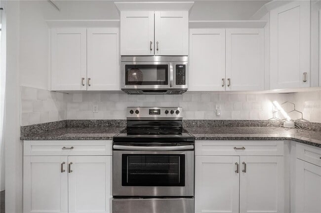 Building Photo - 6503 N 22nd St