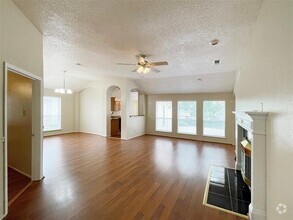 Building Photo - 2929 Dover Dr