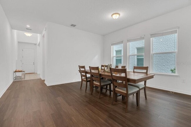 Building Photo - 12880 Westside Vlg Lp