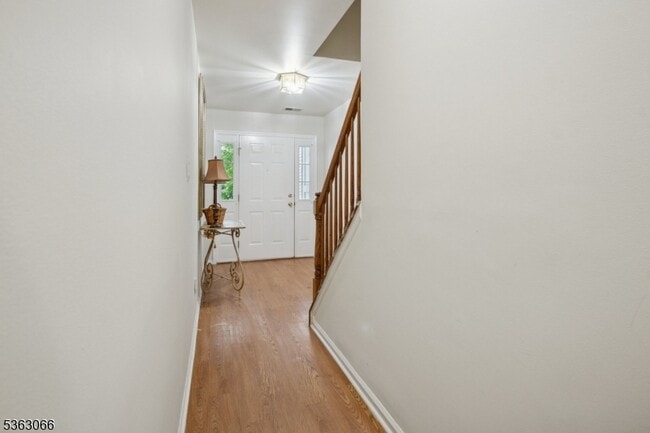 Building Photo - 5 Prescott Ct