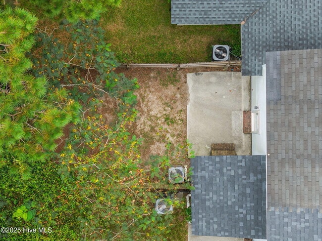 Building Photo - 117 Mesa Ln