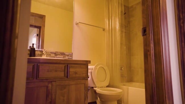 Building Photo - Spacious 3 bed, 2 Bath Wellington Home!