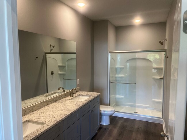Building Photo - 3 Bed 3 Bath Home