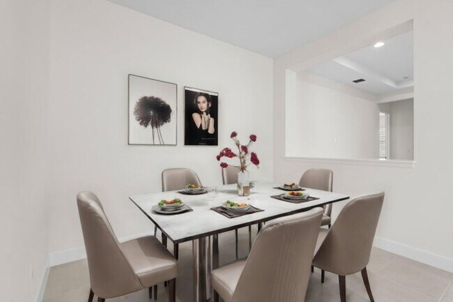 Building Photo - 14184 Lacebark Ln