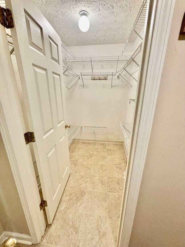 Building Photo - 3 Bedroom Home in Danville!