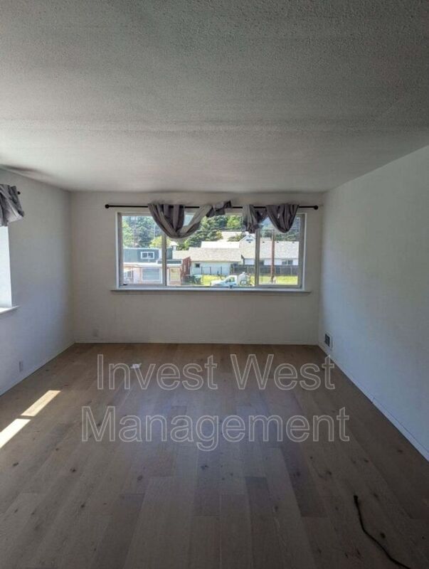 Building Photo - 277 Main Ave