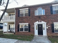 Building Photo - Renovated Cornelius Condo | Two Covered Balconies | Walk to Downtown & Antiquity | Lake Norman Area