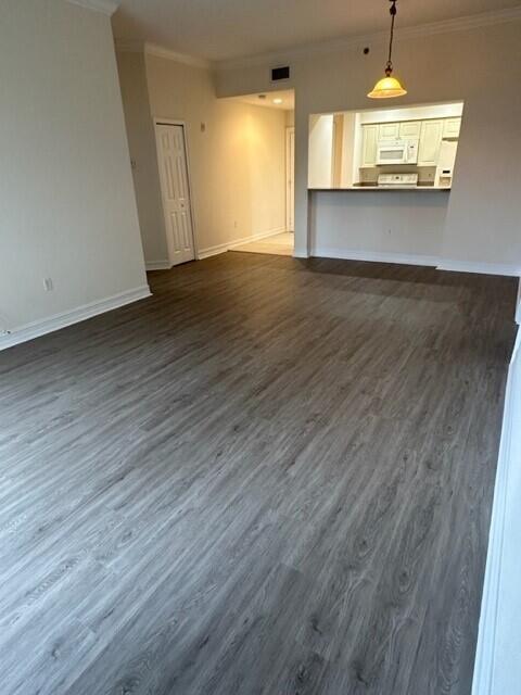 Building Photo - 4610 PGA Blvd