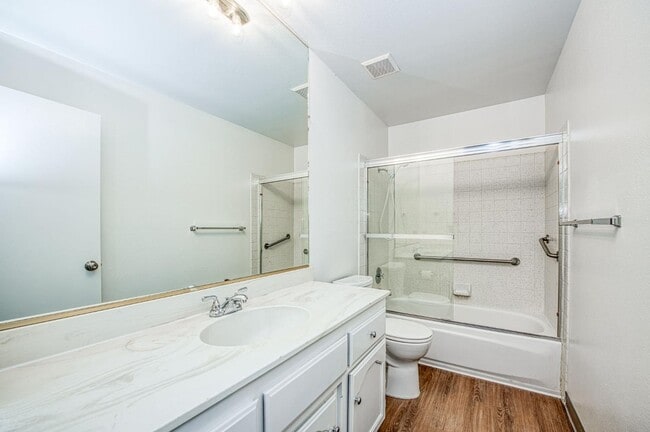 Building Photo - 6364 N Barcus Ave