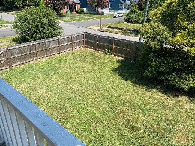 Building Photo - Quiet Cozy Northside Home for Rent