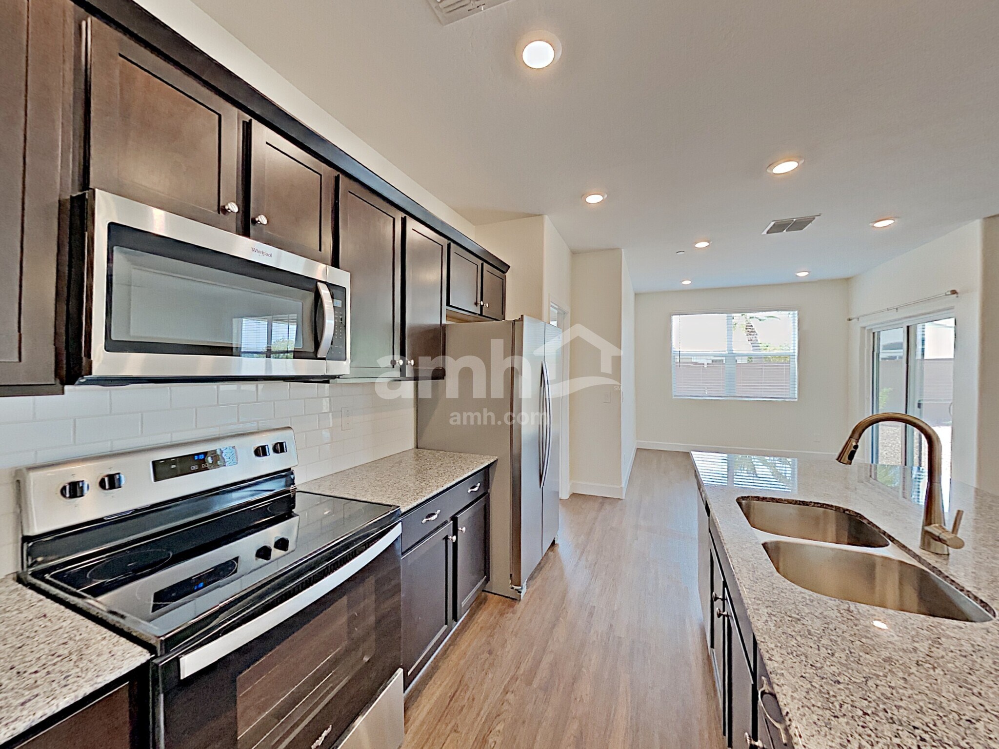 Building Photo - 12514 N 60th Ave