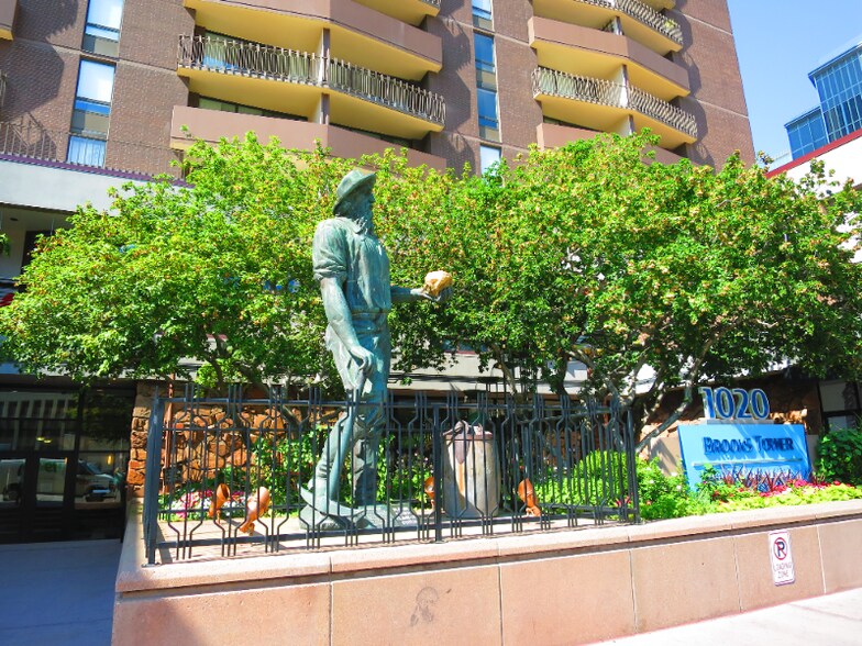 Building Photo - 1020 15th St