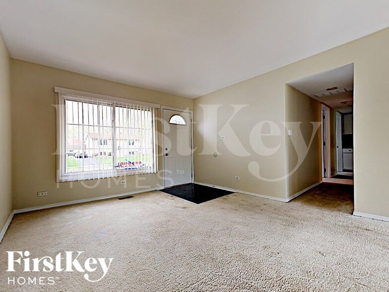 Building Photo - 6933 Hemlock St