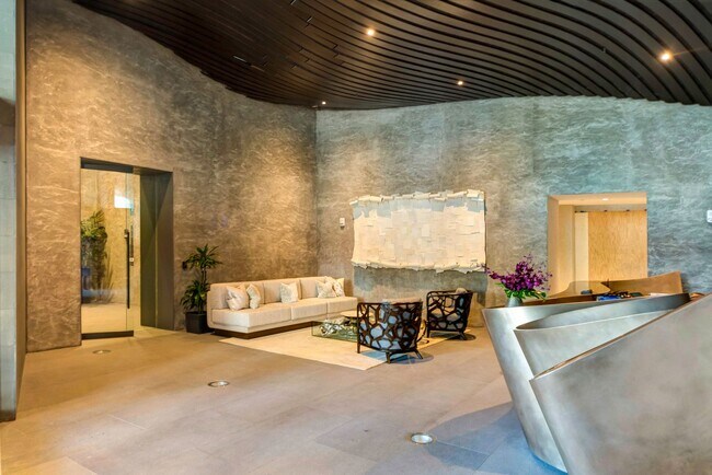 Building Photo - 28th floor Waiea residence: Fully-furnishe...