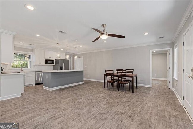 Building Photo - 1605 Carter Rd