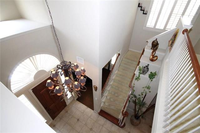 Building Photo - 9128 Oleander Way