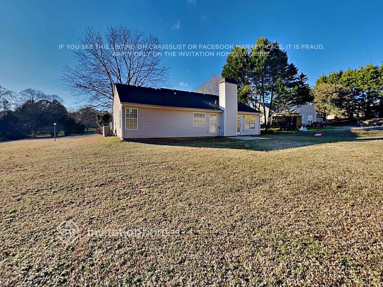 Building Photo - 1606 Madison Dr