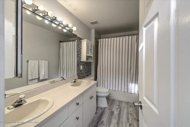 Building Photo - 24 Mt Dr