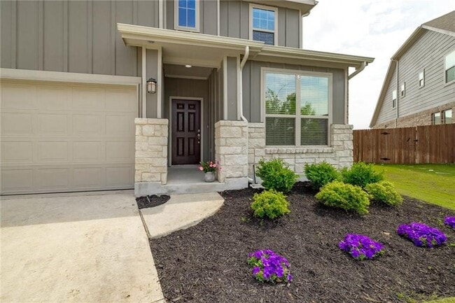 Building Photo - 165 Carlina Lp