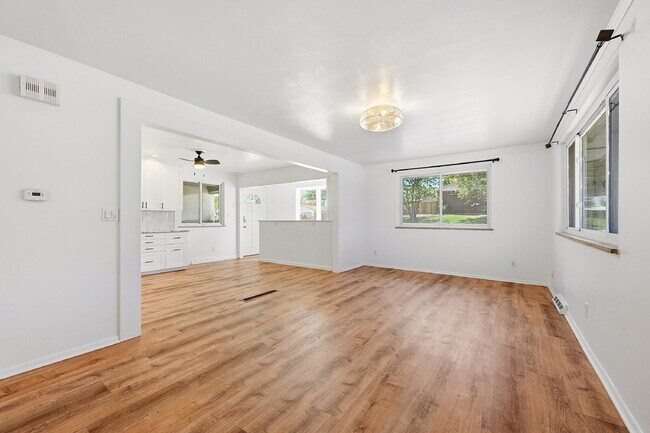 Building Photo - $2,795.95- 4 Bed, 2 Bath Home in Arvada with In-Unit Laundry and Fenced Yard!