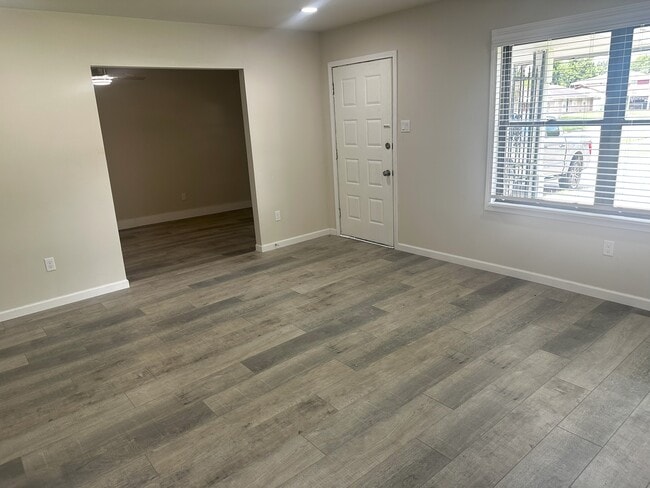 Building Photo - 11802 Leitrim Way