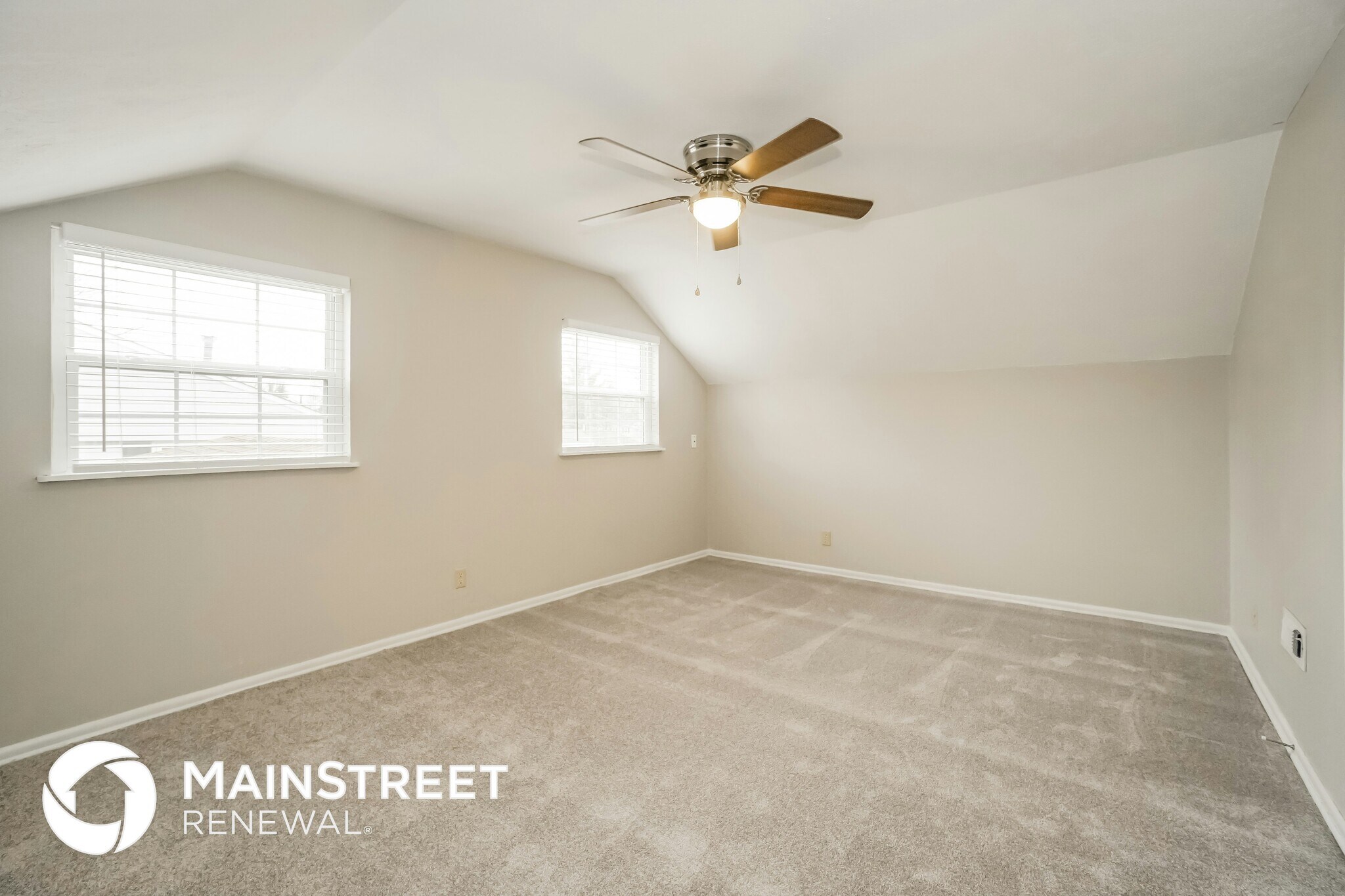 Building Photo - 174 Lincolnshire Rd