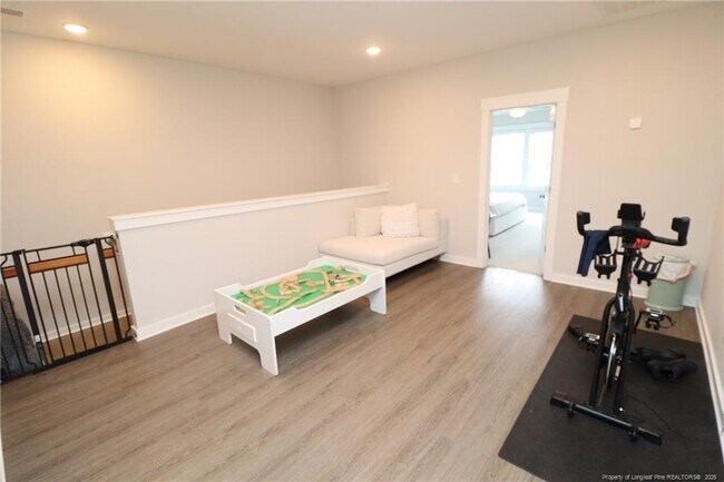 Building Photo - 2151 Maggie Vly Dr
