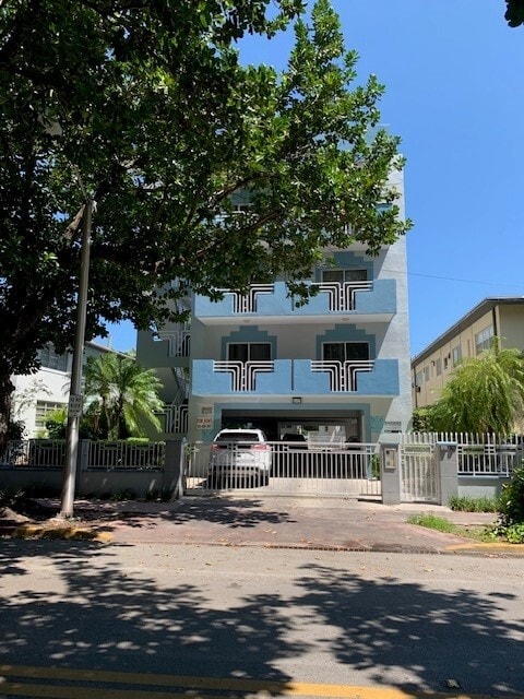 Building Photo - 1405 Meridian Ave