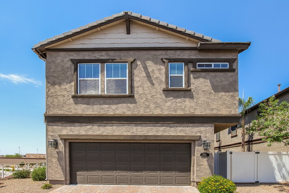 Building Photo - 2664 S Santa Rita