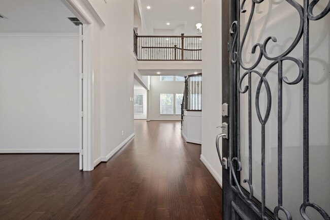 Building Photo - 4055 Woodland Meadow Dr