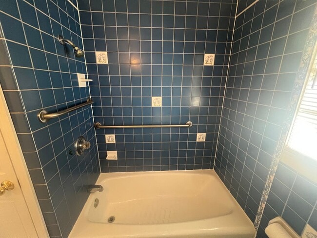 Building Photo - 8020 Hwy 43