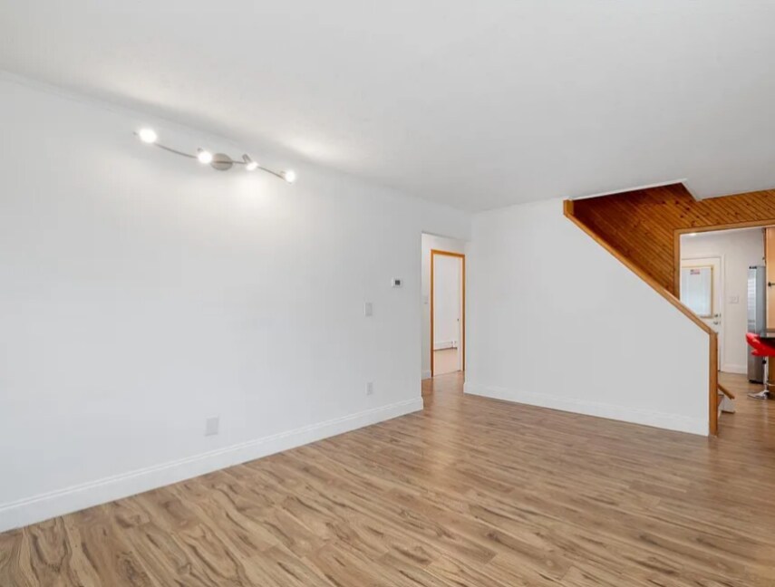 Building Photo - 185 Plainfield Ave