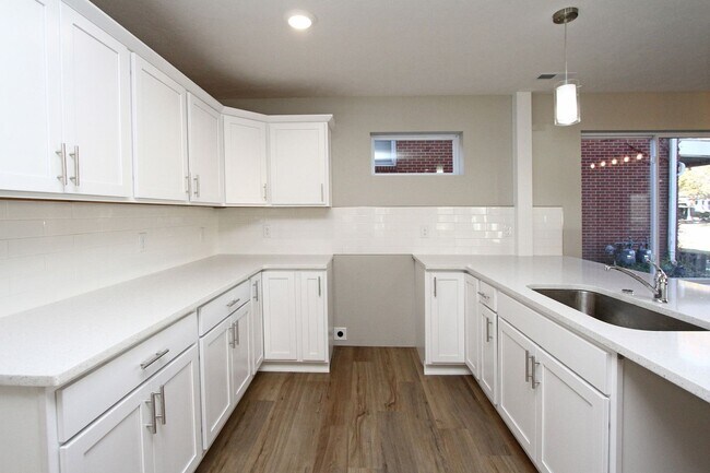 Building Photo - 1515 F St