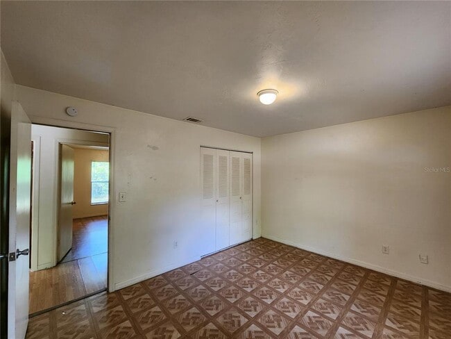 Building Photo - 4021 SW 37th St