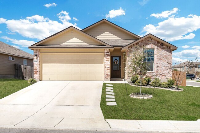 Stunning Home in Redbird Ranch with Solar ... - 14803 Horned Lark San ...