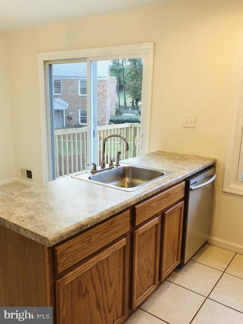 Building Photo - 2916 Wren Ct