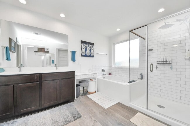 Building Photo - 13521 Bonita Is Wy