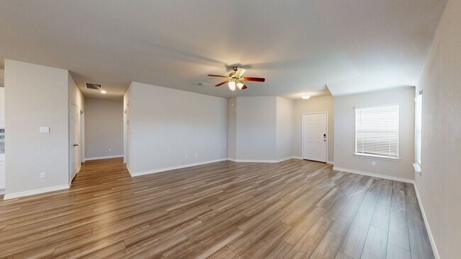 Building Photo - Discover this spacious 4-bedroom, 2-bath home with 3 CAR GARAGE!!!