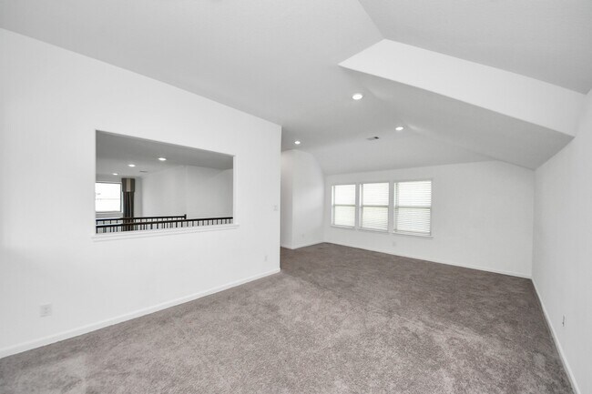 Building Photo - 3007 Velda May Dr