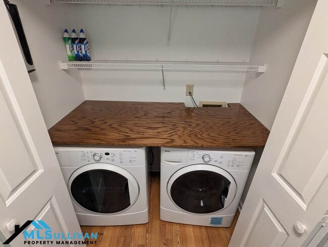 Building Photo - 5408 Ravenswood Pl