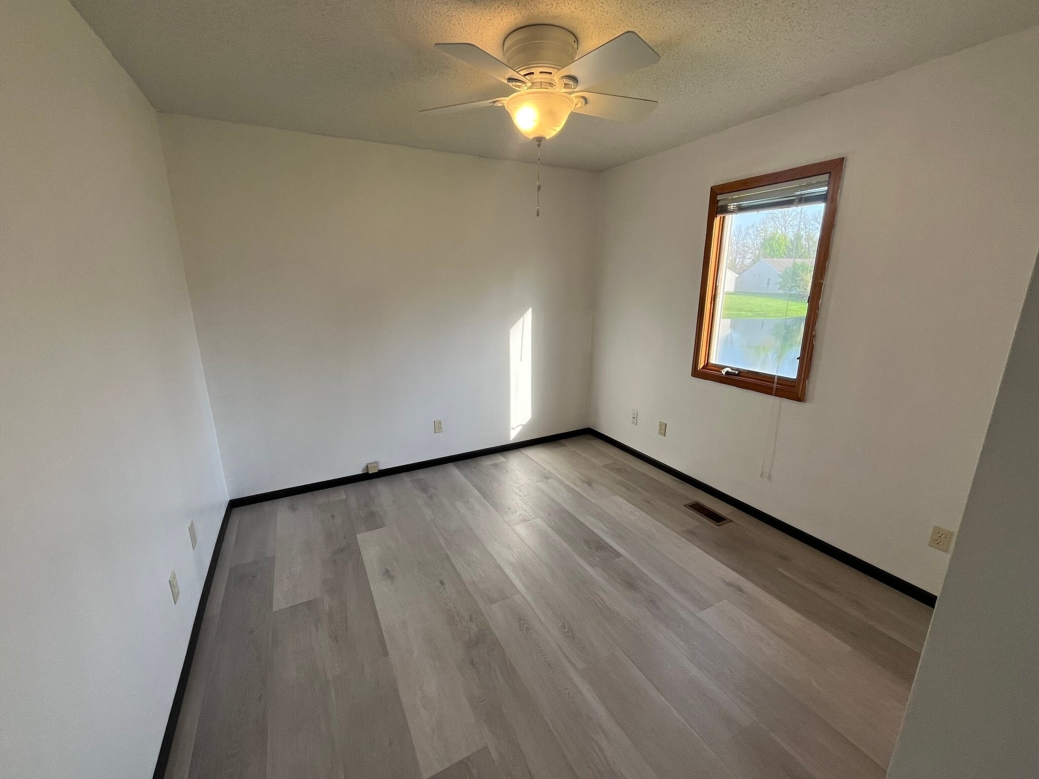 Building Photo - 7633 Irwin Pines Ct