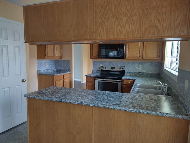 Building Photo - 2361 Shirecreek Cir